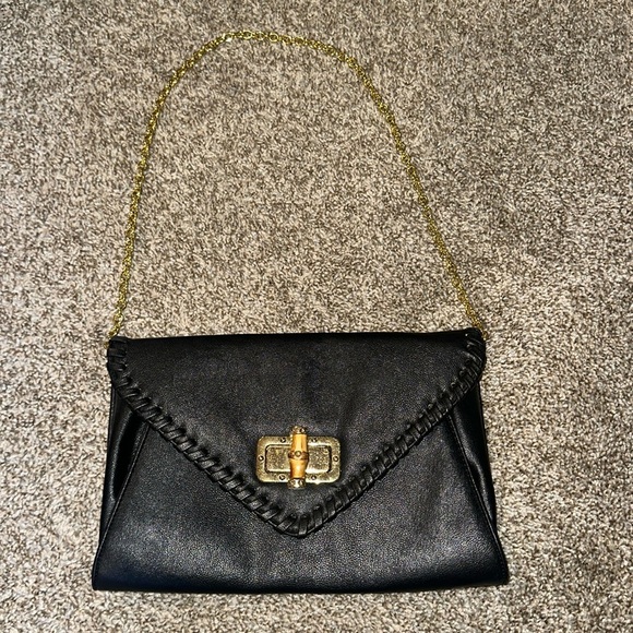 Black envelope clutch with turn lock - Picture 1 of 5